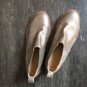Clarks gold flats